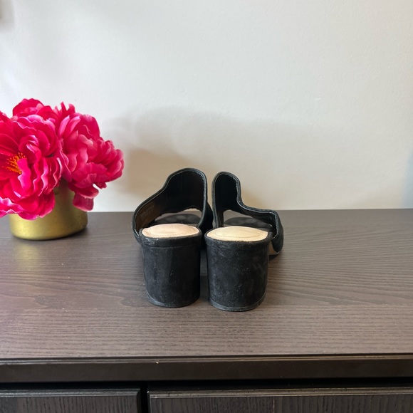 Black Slip on Block Heel - Picture 6 of 7